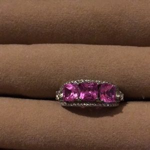 Pink Safire ring in sterling silver
